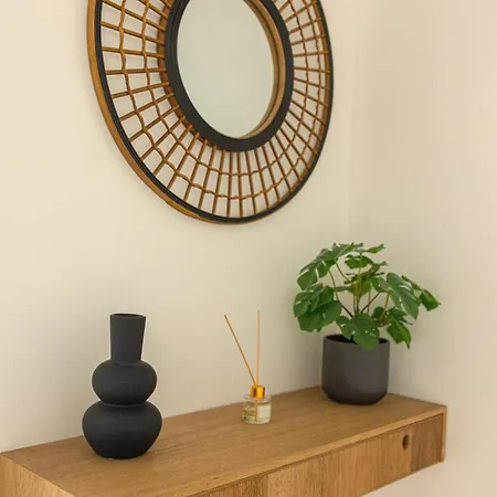 Oiqia • Hemera • Aube Apartment *