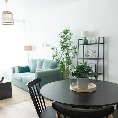 Oiqia • Hemera • Aube Apartment